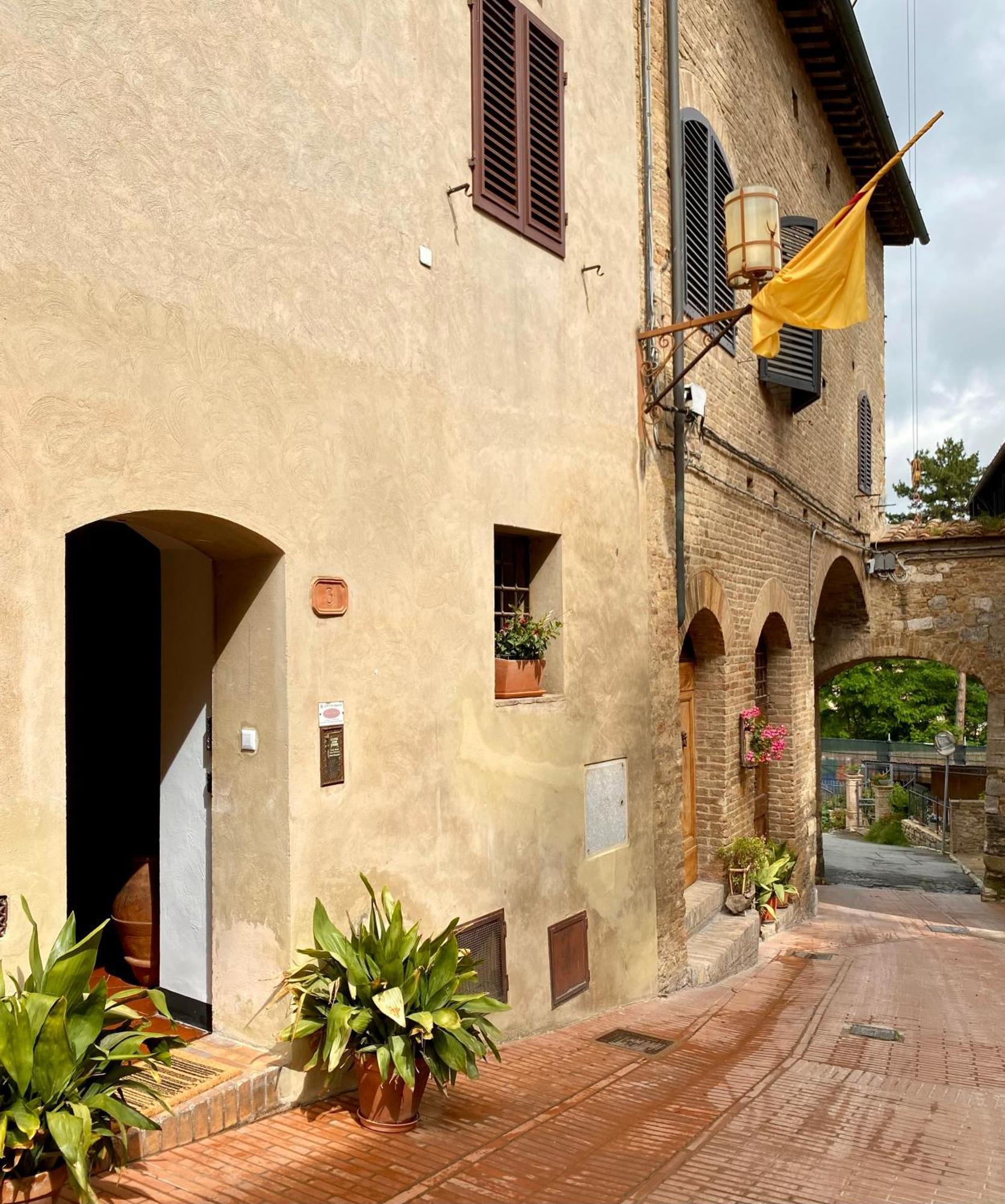 Duccio Nacci Rooms- Guesthouse San Gimignano Dış mekan fotoğraf