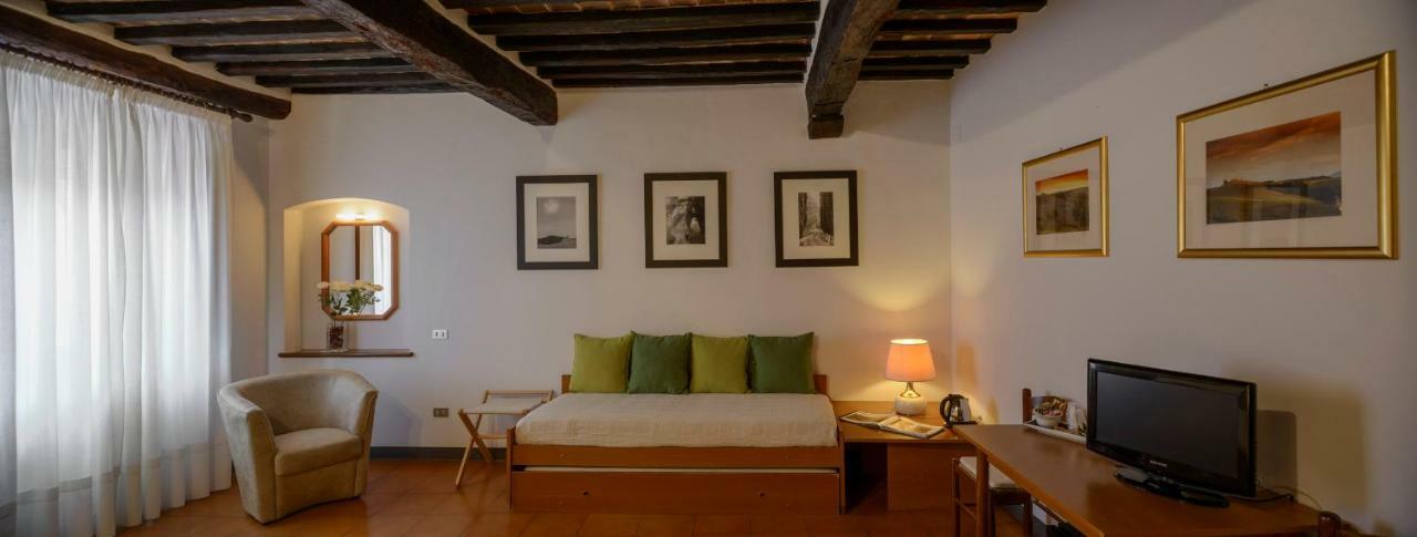 Duccio Nacci Rooms- Guesthouse San Gimignano Dış mekan fotoğraf